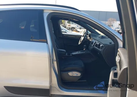 2017 Porsche Macan из США, поврежденный, VIN WP1AA2A58HLB04736